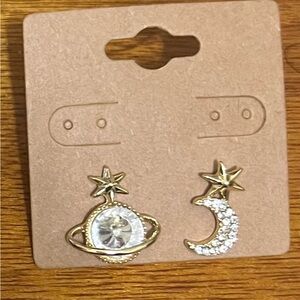 ✨Gold Colored Star, Moon, and Planet Earrings✨